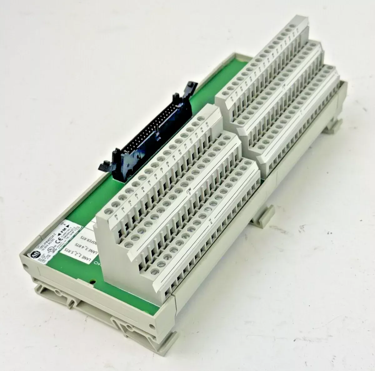 ALLEN-BRADLEY - 1492-IFM40D24-3 SER. A - 40 POINT INTERFACE MODULE 10-30VDC