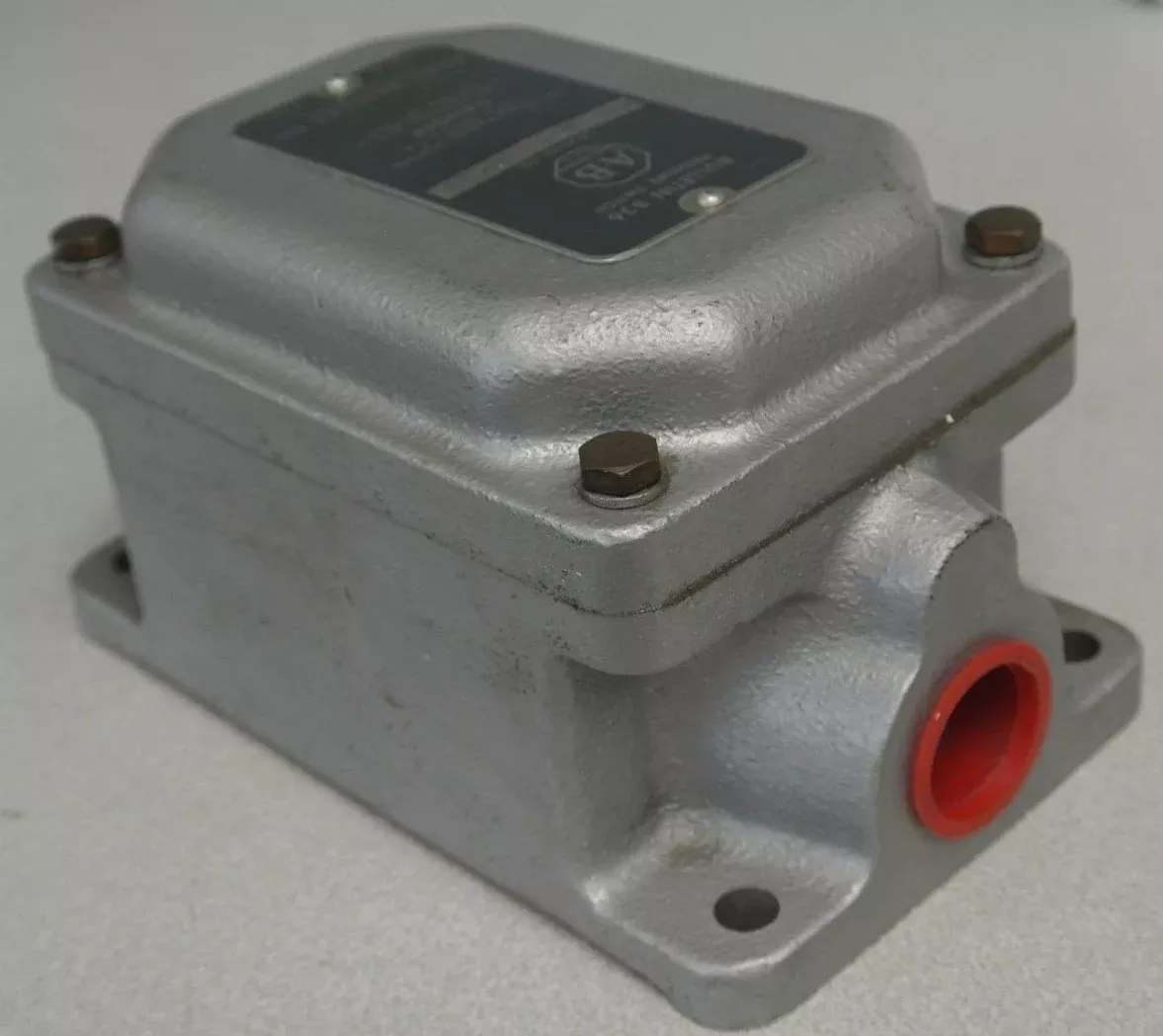 ALLEN-BRADLEY PRESSURE SWITCH