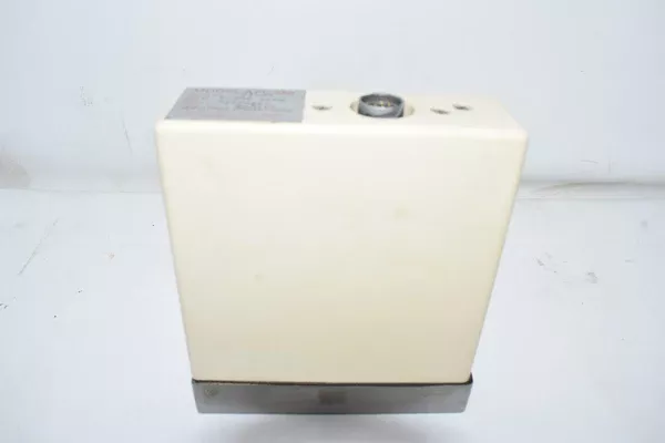 amat-applied-materials-afc-550-mass-flow-controller-6-300-sccm-nitrogen-gas AMAT Applied Materials AFC-550 Mass Flow Controller 6-300 sccm Nitrogen Gas