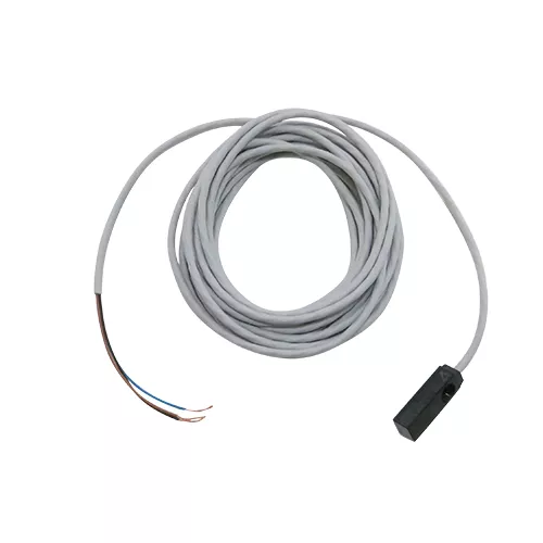 Azbil | APM-D3D1-03 | Compact Proximity Switch