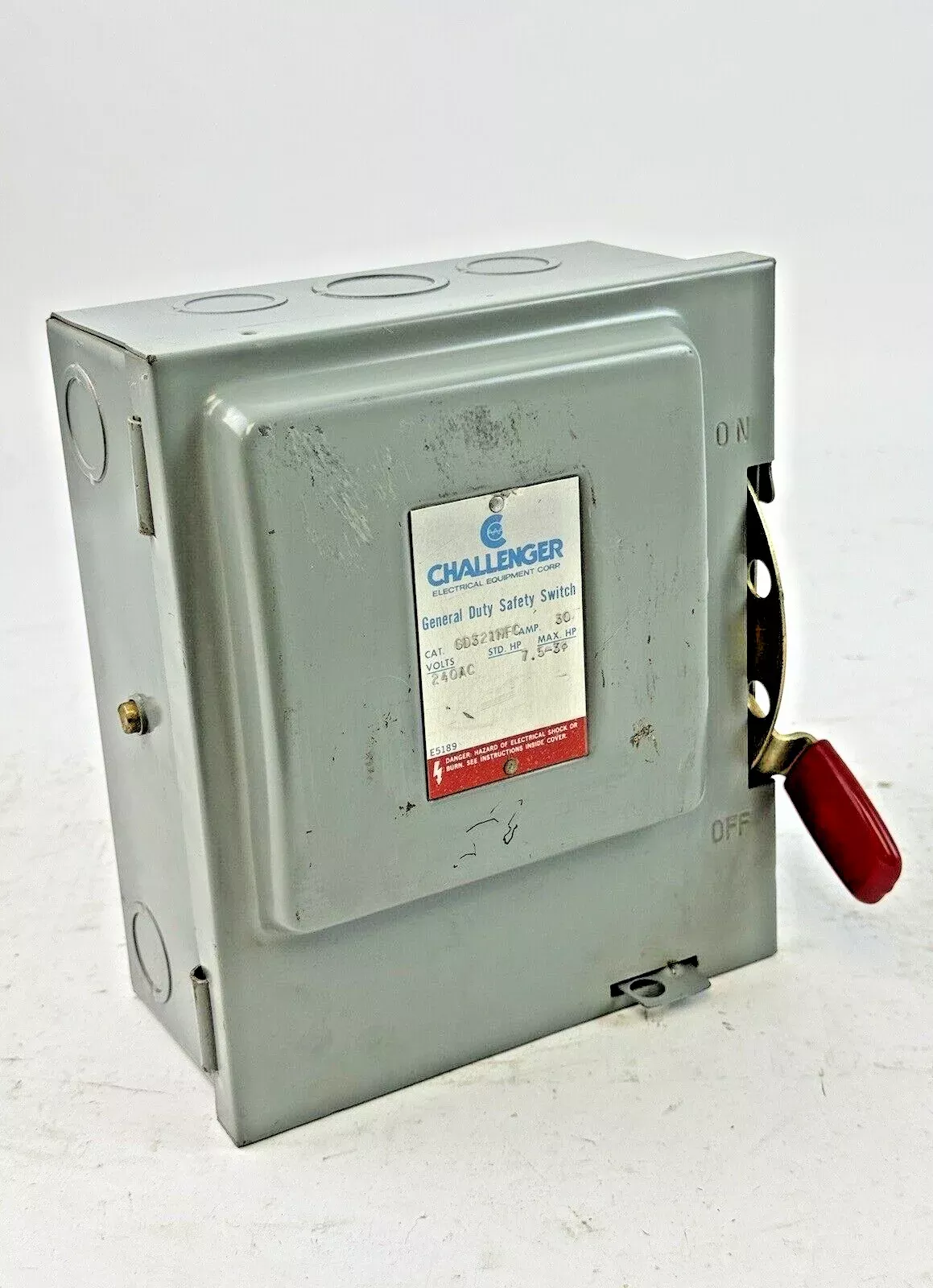 challenger-gd321nfc-safety-switch-30a-240vac-3-pole-type-1 CHALLENGER - GD321NFC - SAFETY SWITCH - 30A/ 240VAC/ 3 POLE/ TYPE 1