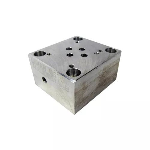 Daman | AD03D05VAAB | Valve Adapter