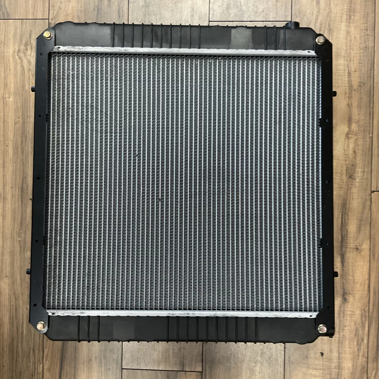 HYSTER 2102313 RADIATOR 1E0063350000