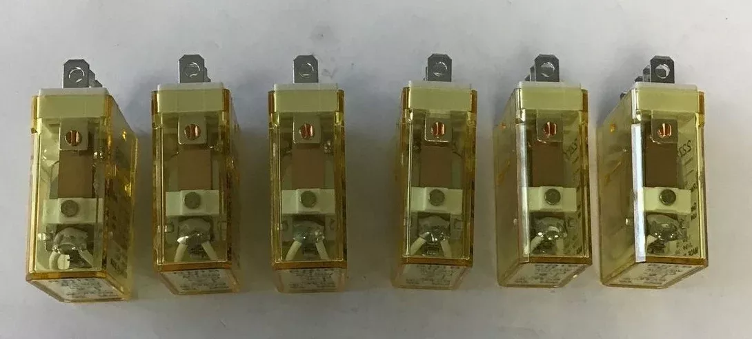 idec-rh1b-u-relay-120vac-lotof6 IDEC RH1B-U RELAY 120VAC ***LOTOF6***