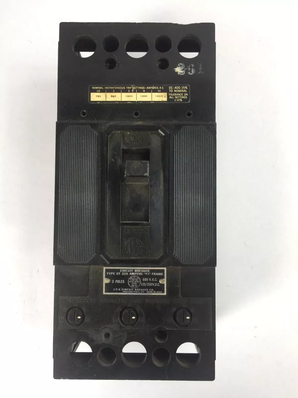 ite-et4743-circuit-breaker-125amp-600vac-125-250vdc-3pole ITE ET4743 CIRCUIT BREAKER 125AMP 600VAC 125/250VDC 3POLE