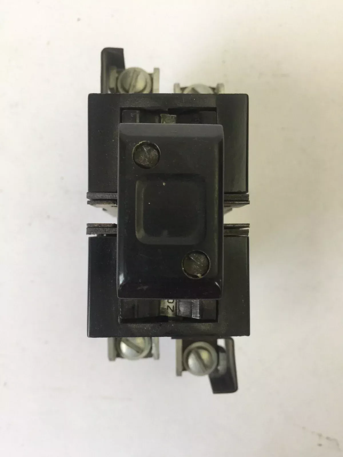 ite-p220wh-pushmatic-circuit-breaker-120-240vac-20amp-2pole ITE P220WH PUSHMATIC CIRCUIT BREAKER 120/240VAC 20AMP 2POLE