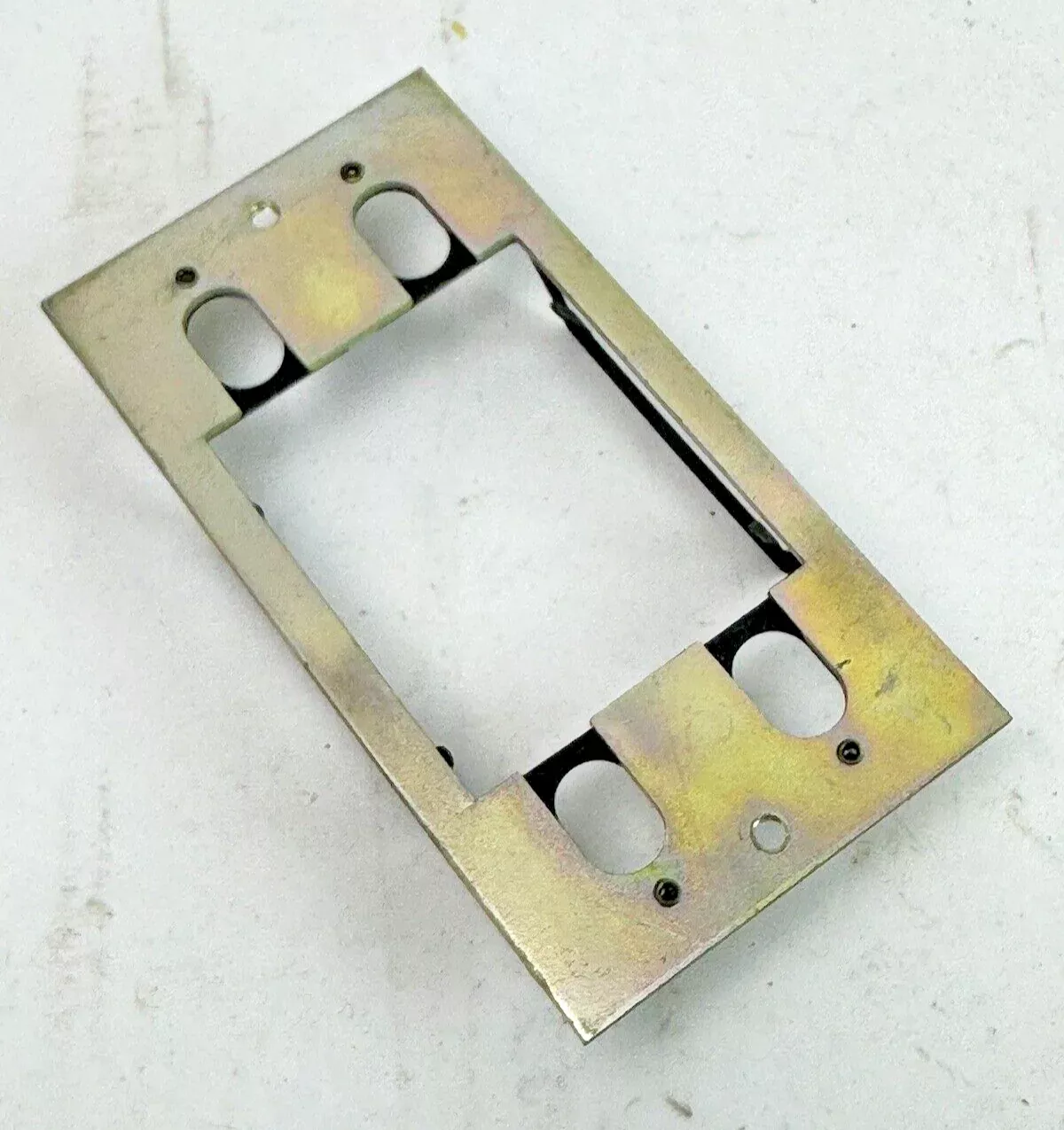 ite-siemens-fp9555-two-pole-face-mounting-plate-type-bq-circuit-breaker ITE / SIEMENS - FP9555 -TWO POLE FACE MOUNTING PLATE FOR TYPE BQ CIRCUIT BREAKER