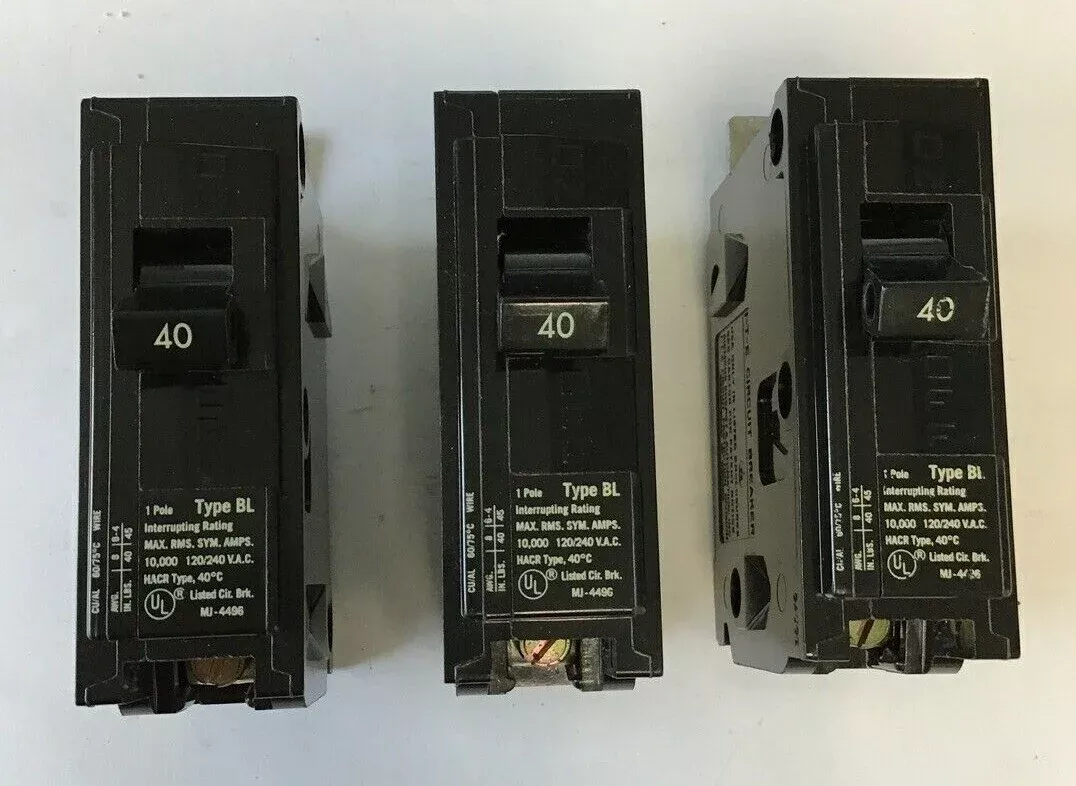 ite-type-bl-b140-circuit-breaker-40a-120-240vac-lotof3 ITE TYPE BL B140 CIRCUIT BREAKER 40A 120/240VAC ***LOTOF3***