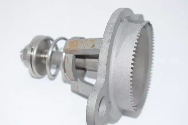 metal-hole-saw-cutter-2-bolt-flange-spring-fitting Metal Hole Saw Cutter 2 Bolt Flange Spring Fitting