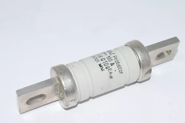 NEW Mersen Ferraz Shawmut A070URC100EAW Protistor Fuse 700V 100A
