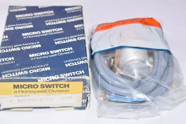 NEW Micro Switch - Honeywell, Part: 923AB4W-A7T-L Proximity Switch
