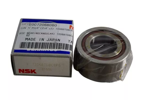 NEW NSK 7206BTDBC8P5 Angular Contact Ball Bearing Set