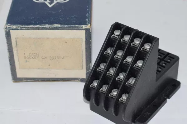 NEW Struthers-Dunn CX 39144A Socket Relay
