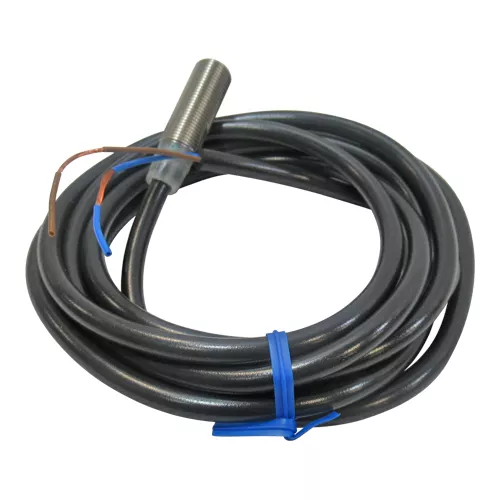 Omron | E2EW-X3D112 2M | Welding Proximity Sensor