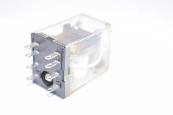 Omron MY2ZN Ice Cube Relay Switch 3 Amp 240 VAC