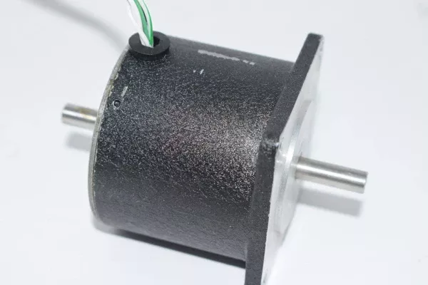Rapidsyn 23D-6112J Stepper Motor 24VDC 1A