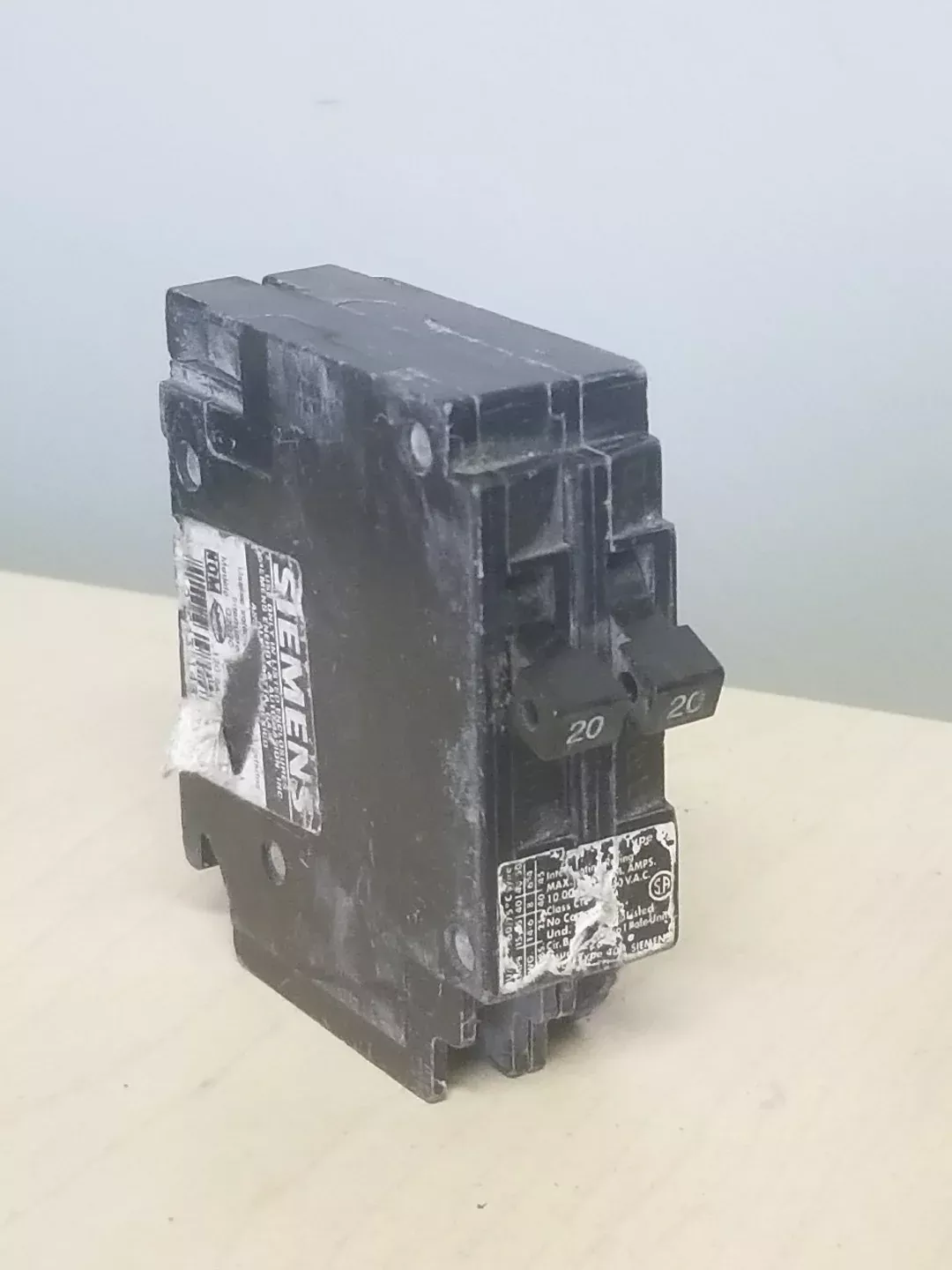 siemens-2-single-pole-20-amp-breaker-no-q2020-siemens-industry-inc Siemens 2 single pole 20 amp breaker,No Q2020, Siemens Industry Inc