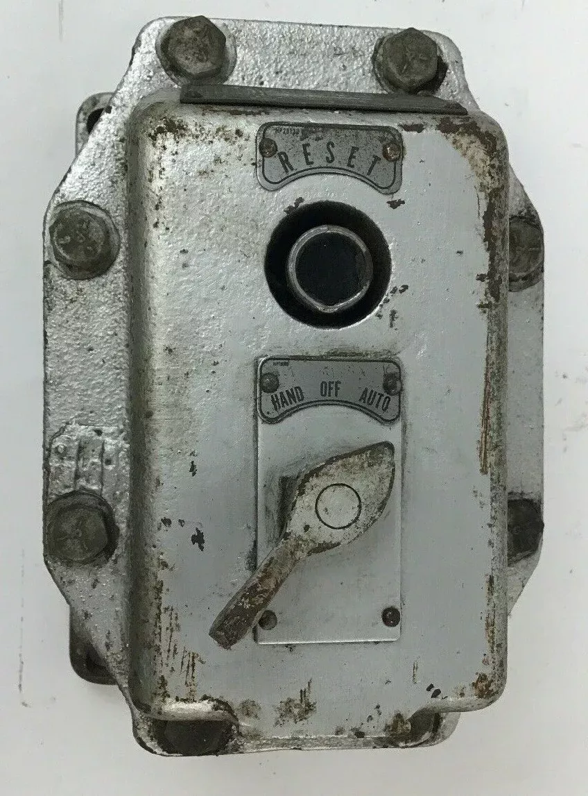 westinghouse-type-hdce-pushbutton-station-16321-61-class-15-010-600volts WESTINGHOUSE TYPE HDCE PUSHBUTTON STATION 16321-61 CLASS 15-010 600VOLTS